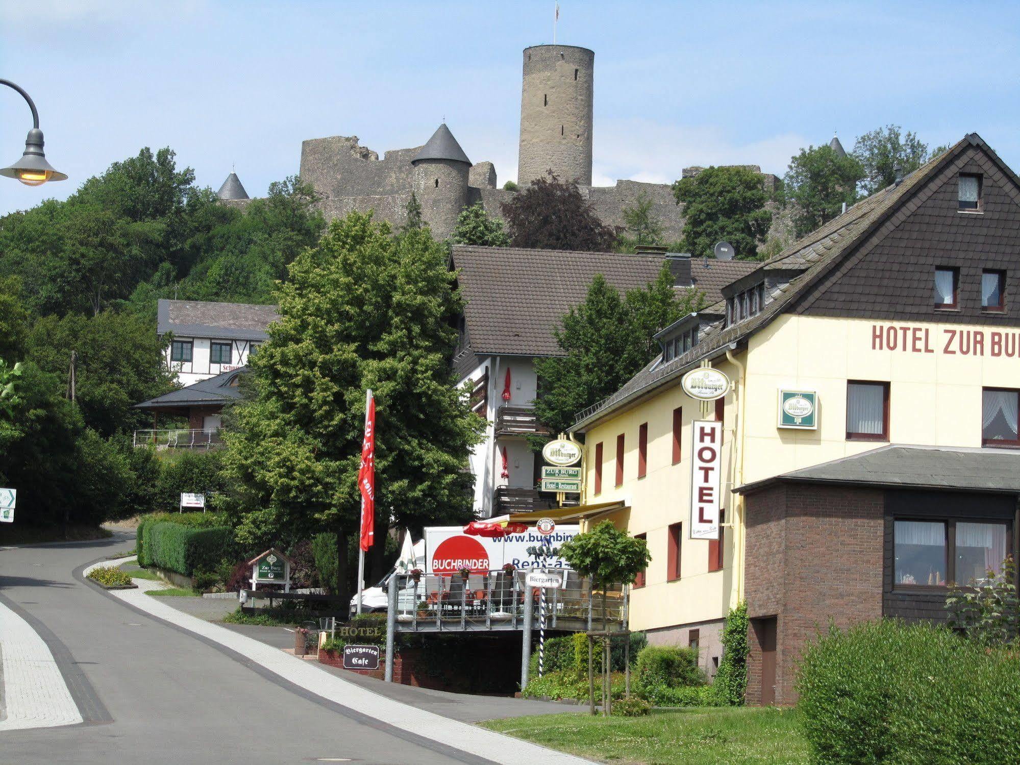 Land-Gut-Hotel Zur Burg Nuerburg Экстерьер фото